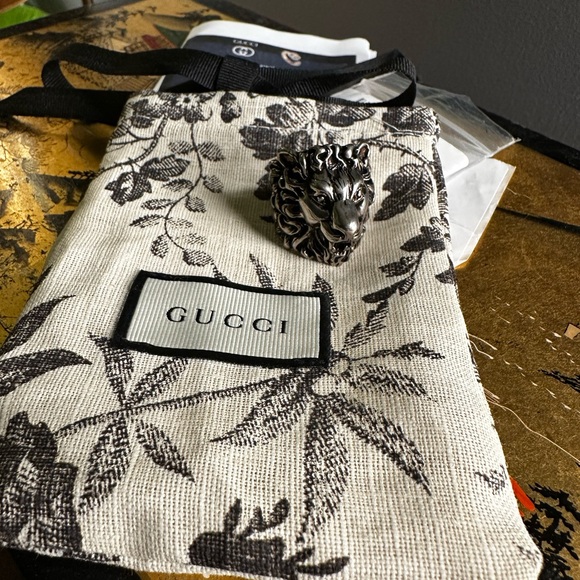 Gucci Silver Lion Ring size 8.5 with COA - Picture 6 of 6